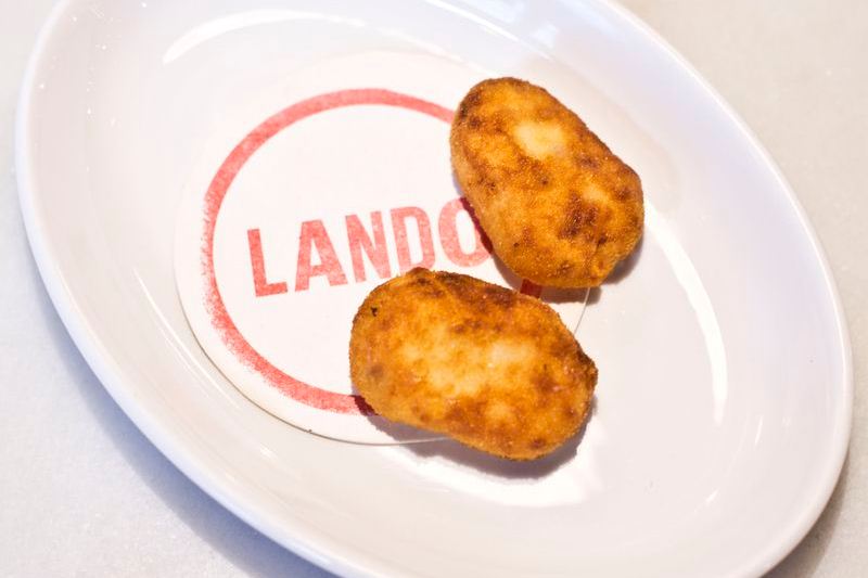 Croqueta de jamón (Restaurante Casa Marcial)